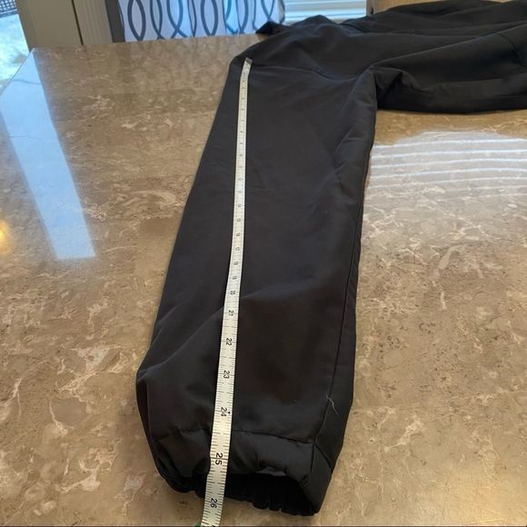 DC Men’s Black hooded full zip men’s jacket elastic in waist and cuffs size S - Picture 12 of 12